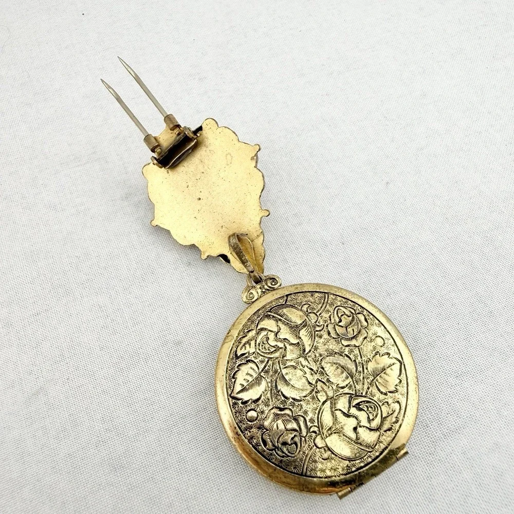 Vintage Gold Tone Locket Fur Clip Brooch Pin Engraved Floral Ornate Photo MCM